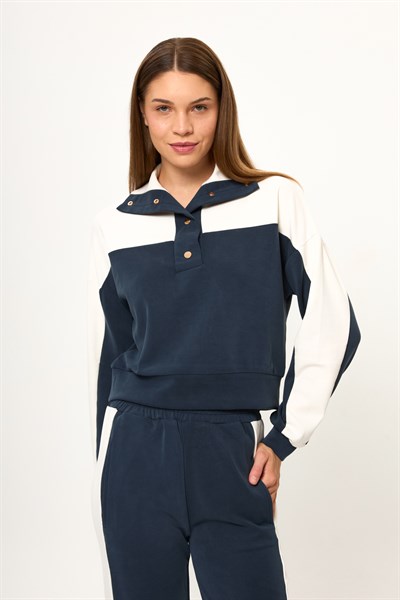 Dik Yaka Çıtçıtlı Modal Sweatshirt