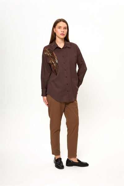 Pul İşlemeli Nakışlı Gömlek