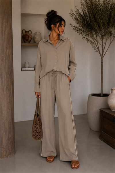 Şerit Detaylı Pantolon