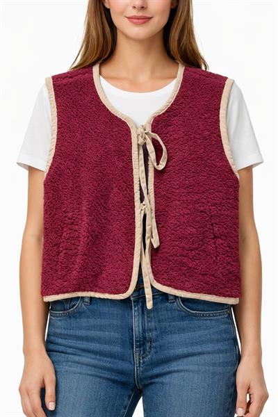 Süet Detaylı Polarlı Peluş Yelek