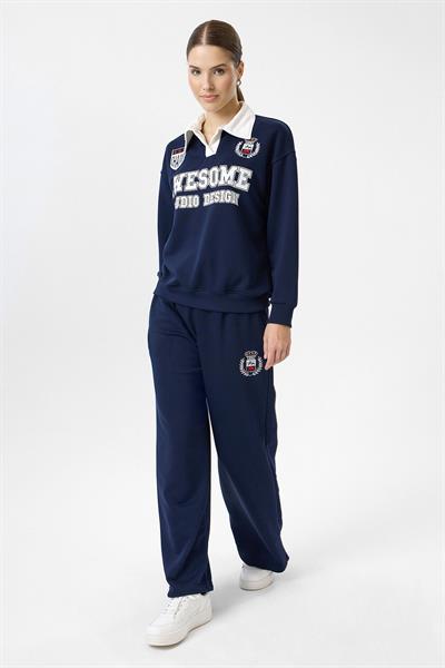 Awesome Yazılı Yakalı Sweatshirt