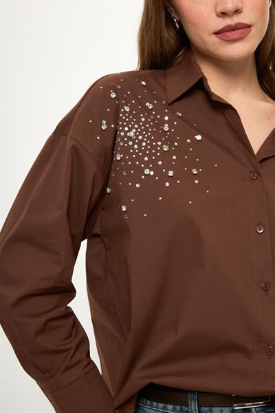 Önü ve Kolu Taşlı Poplin Gömlek