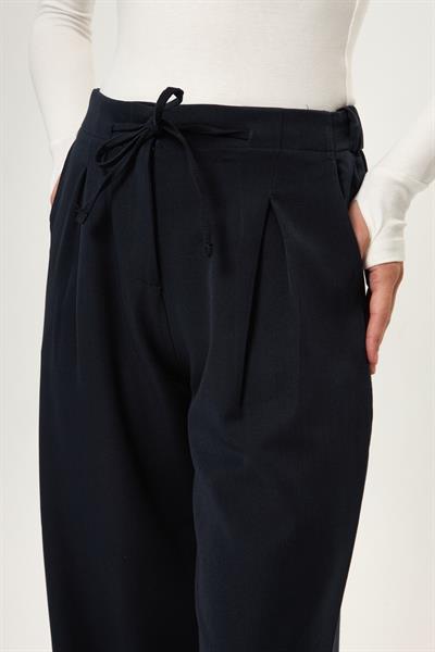 Bağlamalı Bol Paça Pantolon