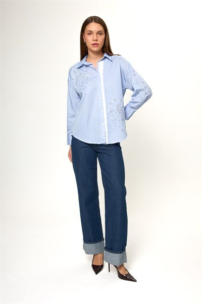 Kolu ve Önü Taşlı Çizgili Poplin Gömlek