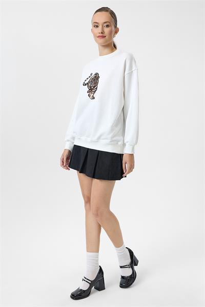 Kaplan Nakışlı Arkası Baskılı Sweatshirt