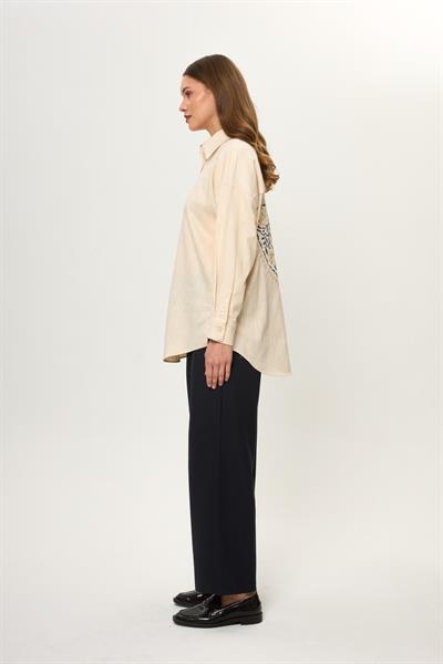 Arkası Nakışlı Gömlek