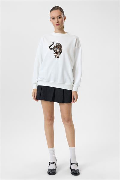 Kaplan Nakışlı Arkası Baskılı Sweatshirt