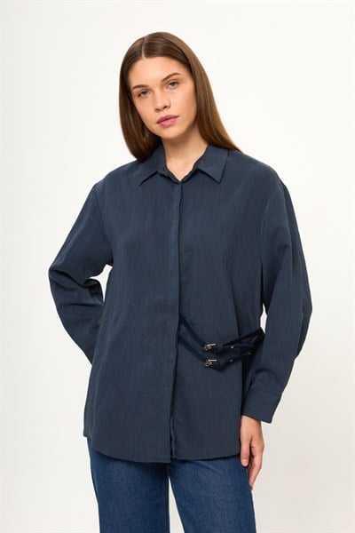 Kemer Detaylı Keten Karışımlı Gömlek