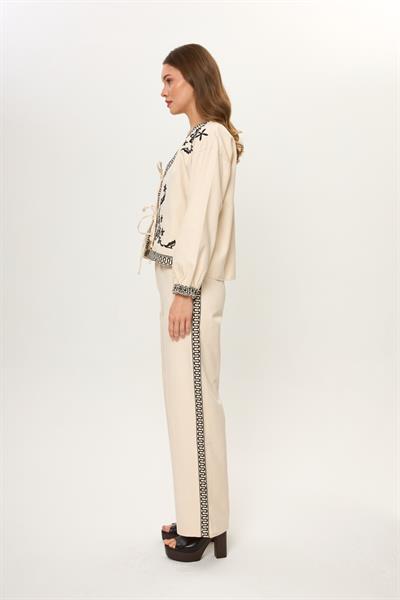 Bej %100 Pamuk Nakış Detaylı Kadın Pantolon