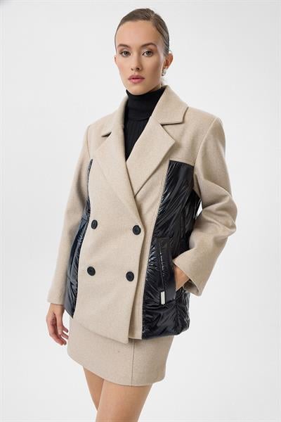 Kapitone Detaylı Kaşe Ceket