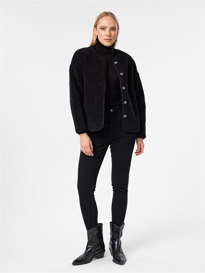 Polarlı Düğmeli Peluş Ceket