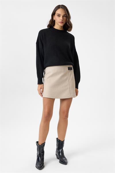 Deri Detaylı Kaşe Etek