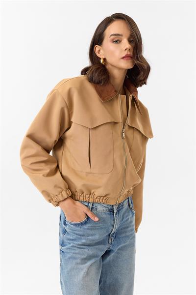 Süet Yakalı Cepli Parka Mont