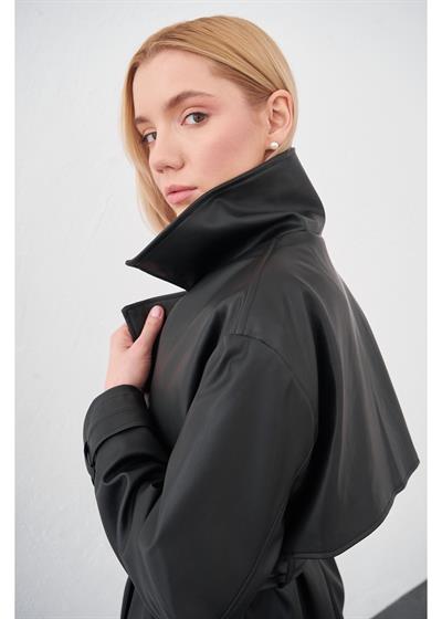 Allerli Kuşaklı Deri Trençkot