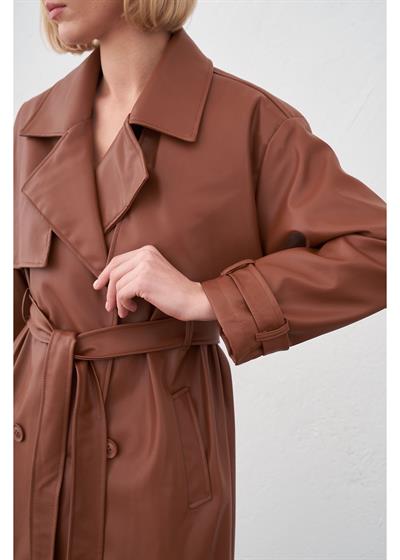 Allerli Kuşaklı Deri Trençkot