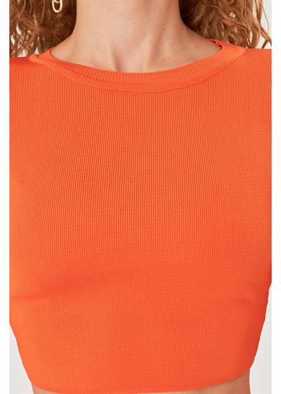 Basic Yaka Crop Kazak 