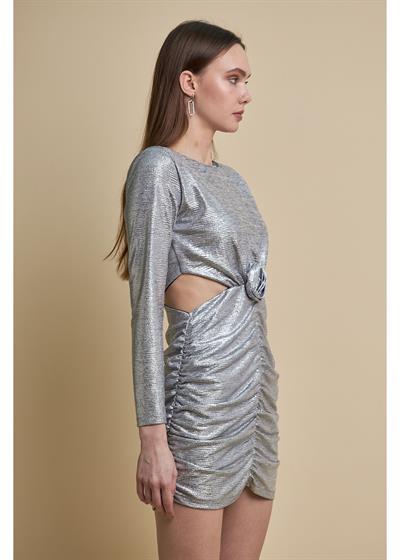 Beli Pencereli Büzgülü Elbise