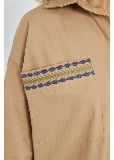 Cebi ve Arkası Nakışlı Gabardin Gömlek 