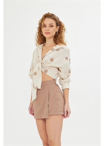 Çiçek Nakışlı Bambu Keten Görünümlü Gömlek 