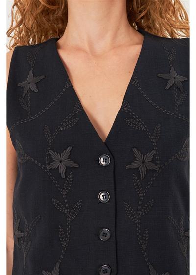 Çiçek Nakışlı Keten Görünümlü Yelek 