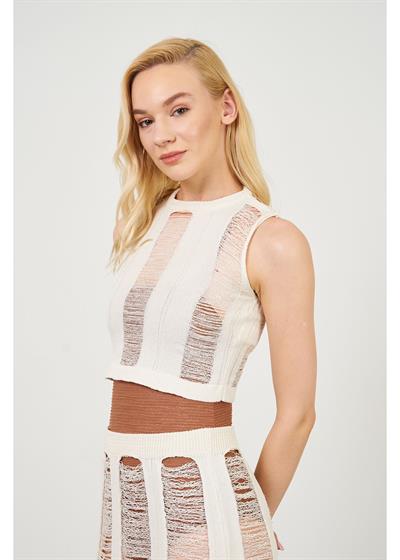 Çizgi Detay Ajur Bluz 