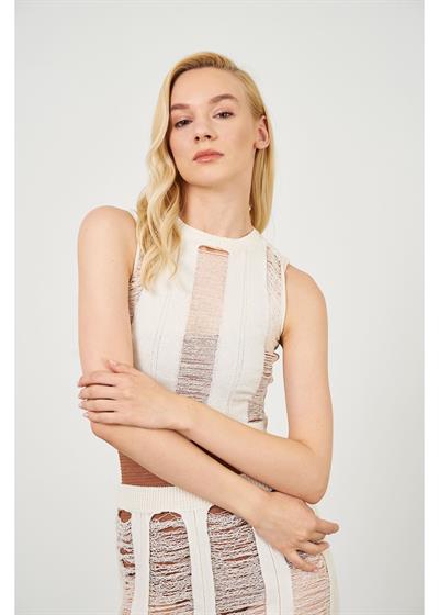 Çizgi Detay Ajur Bluz 