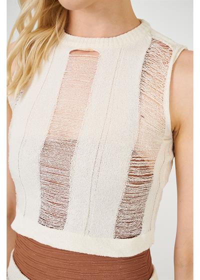 Çizgi Detay Ajur Bluz 