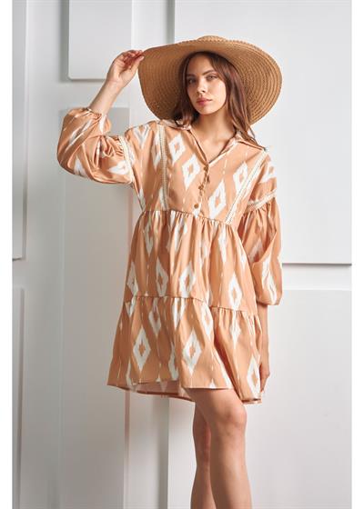 Dantel Detaylı Fırfırlı Elbise