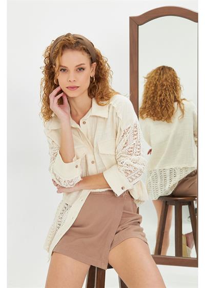 Dantel Garnili Ketenli Müslin Gömlek 