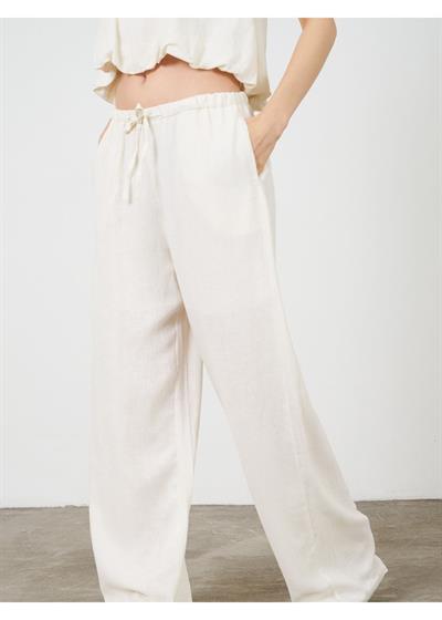 Dar Kemerli Keten Görünümlü Pantolon