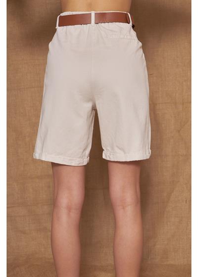 Deri Kemerli Gabardin Şort