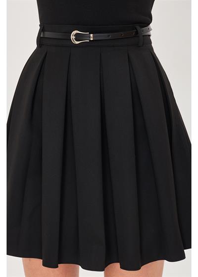 Deri Kemerli Pileli Kısa Etek 