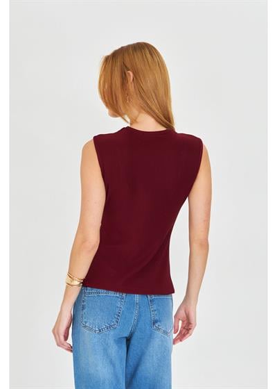 Düğme Detaylı Sıfır Kol Bluz 