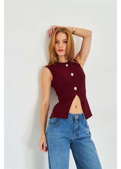 Düğme Detaylı Sıfır Kol Bluz 