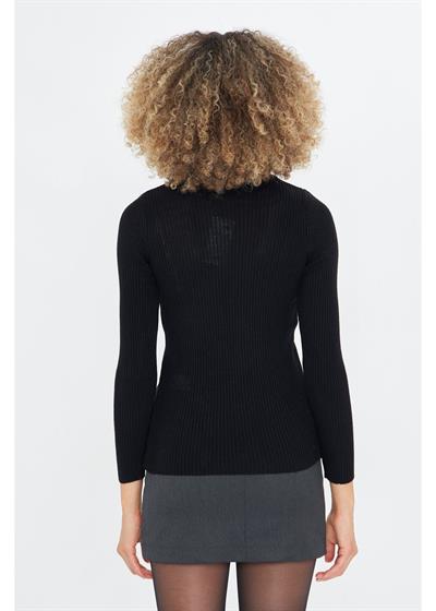 Fitilli Boğazlı Triko Kazak 