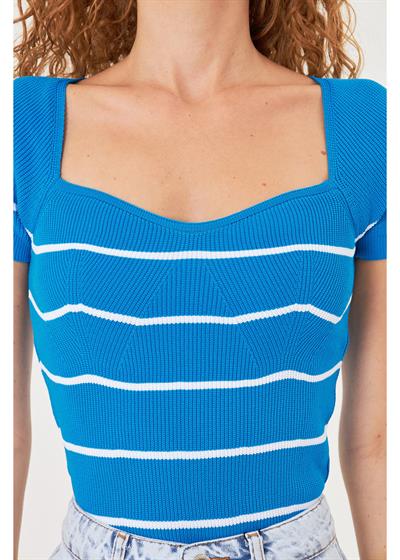 Geniş Yaka Çizgili Body 