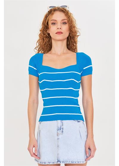 Geniş Yaka Çizgili Body 