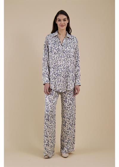 Jakarlı Empirme Saten Gömlek 