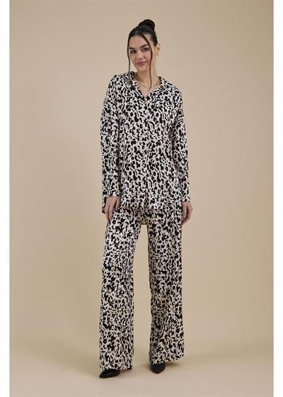 Jakarlı Empirme Saten Gömlek 