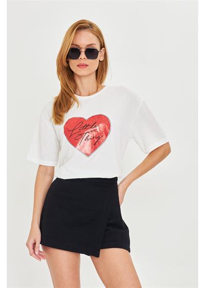 Kalp Baskılı T-Shirt