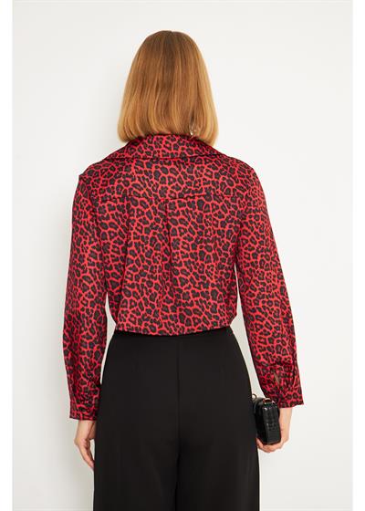 Kırmızı Leopar Desenli Kısa Saten Gömlek 