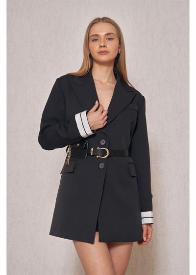 Kol Ağzı Garnili Kemerli Atlas Ceket