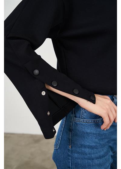 Kolları Çıtçıtlı Modal Bluz