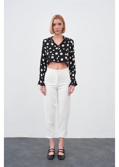 Kolları Volanlı Puantiyeli Saten Gömlek 