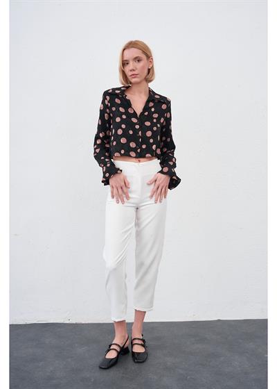 Kolları Volanlı Puantiyeli Saten Gömlek 