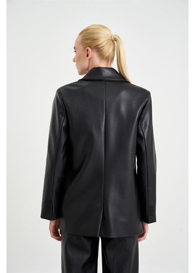 Kruvaze Yaka Deri Ceket