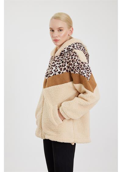 Leopar Garnili Kapüşonlu Peluş Mont