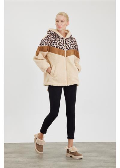 Leopar Garnili Kapüşonlu Peluş Mont