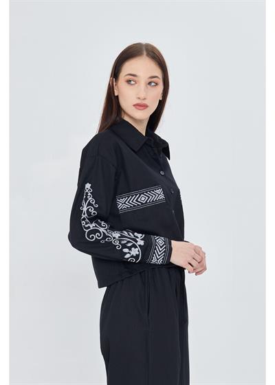 Cep Detaylı Nakış Desen Gabardin Gömlek 