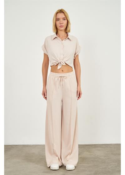 Önden Bağlamalı Kısa Aerobin Gömlek 